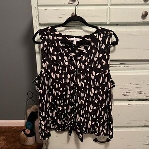 Nine West Black and White Patterned Blouse. Size XL, NWT.